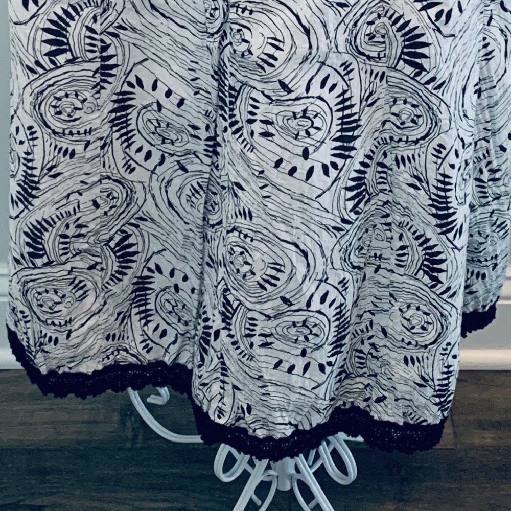 Women’s Style & Co White & Black Print Skirt Sz 14 - Picture 2 of 2